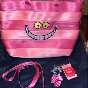 🎁🎅🏻Disney Couture Harvey’s Cheshire Cat Purse